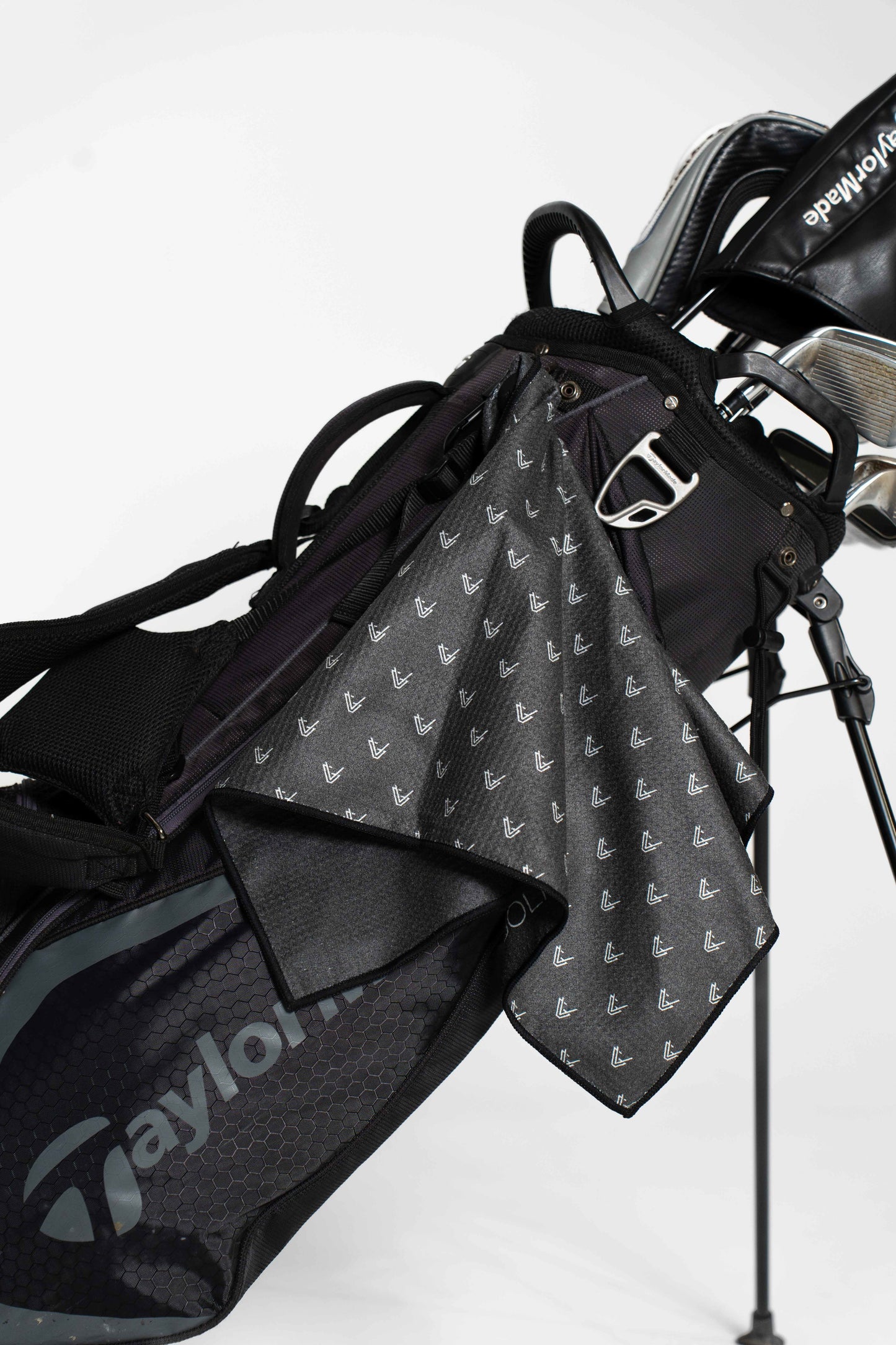 Magnetic Towel Black